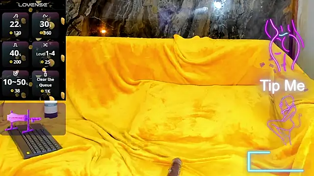 Snapshot of Hottwinkguys chatting on February 10, 2025, 9:04 pm Hottwinkguys online show from February 10, 2025, 9:04 pm