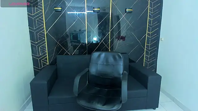 Snapshot of Hottwinkguys chatting on February 21, 2025, 11:01 am Hottwinkguys online show from February 21, 2025, 11:01 am