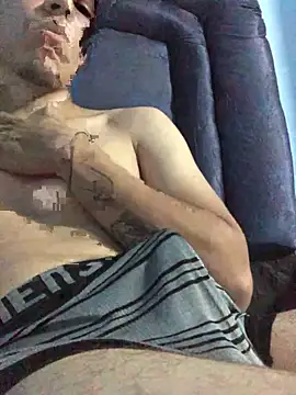 Snapshot of Edanvvv chatting on September 27, 2025, 10:37 pm Edanvvv online show from September 27, 2025, 10:37 pm