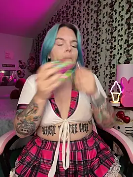 CherryBombBomb online show from April 4, 2026, 12:31 am