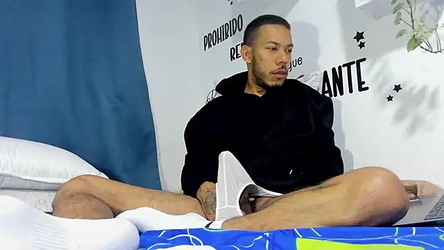 Aronxxs online show from October 20, 2025, 11:10 am