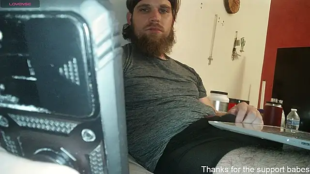 dikdowndaddy online show from October 27, 2025, 8:40 am