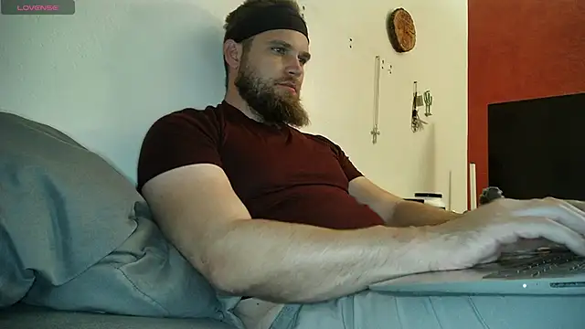 dikdowndaddy online show from December 16, 2025, 1:05 pm