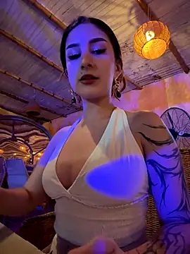 Mon Cherry online show from October 28, 2025, 12:47 am