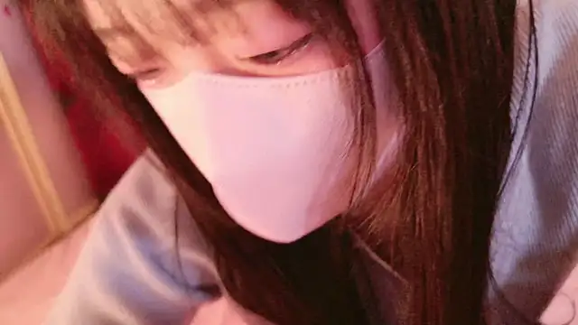 Snapshot of chan_yuma_tan chatting on January 4, 2025, 10:38 am chan yuma tan online show from January 4, 2025, 10:38 am