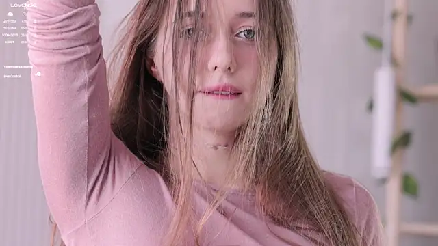 Snapshot of _Pretty_Doll_ chatting on March 15, 2026, 10:32 am Pretty Doll online show from March 15, 2026, 10:32 am