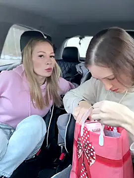 Snapshot of LavenderHot chatting on October 15, 2025, 1:39 am LavenderHot online show from October 15, 2025, 1:39 am