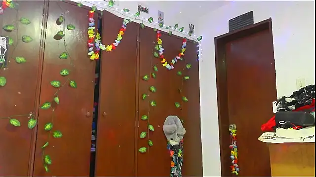  jessica rabbit online show from April 16, 2026, 7:36 pm