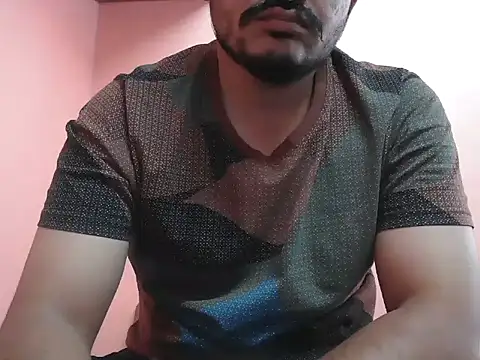 Snapshot of naughtymike0007 chatting on February 14, 2026, 7:27 am naughtymike0007 online show from February 14, 2026, 7:27 am