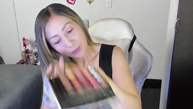 Andreina Suann online show from February 11, 2026, 10:53 am