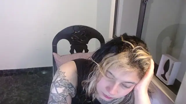 mailer parsonss online show from November 8, 2025, 3:23 pm