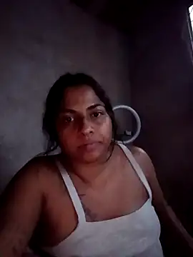 Snapshot of Giselabrunette25 chatting on September 9, 2025, 10:37 am Giselabrunette25 online show from September 9, 2025, 10:37 am