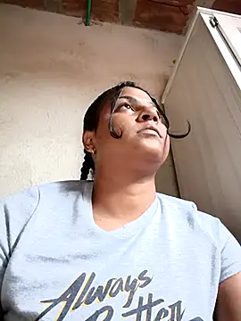 Giselabrunette25 online show from January 15, 2026, 6:55 pm