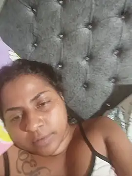 Snapshot of Giselabrunette25 chatting on July 10, 2026, 3:33 am Giselabrunette25 online show from July 10, 2026, 3:33 am