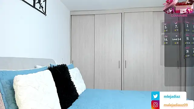 MalejaDiaz  online show from February 11, 2025, 7:16 pm