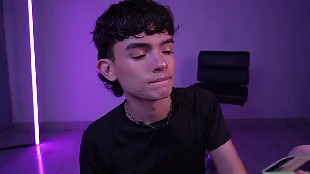 Angelo 018 online show from February 23, 2026, 1:03 am