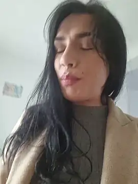 JolieLizz online show from November 4, 2025, 12:26 pm