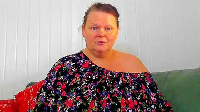 Snapshot of MilanaBiegert chatting on February 25, 2026, 10:03 am MilanaBiegert online show from February 25, 2026, 10:03 am