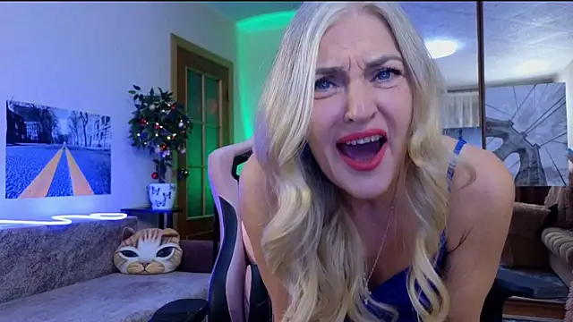 Snapshot of amelia_blondy chatting on December 21, 2024, 4:36 pm amelia blondy online show from December 21, 2024, 4:36 pm