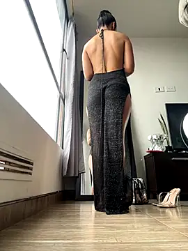 Nikothyna online show from October 31, 2025, 3:35 pm