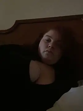 lolabun247 online show from February 8, 2025, 4:25 pm