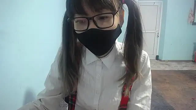 elllaaxx online show from October 9, 2025, 4:21 am