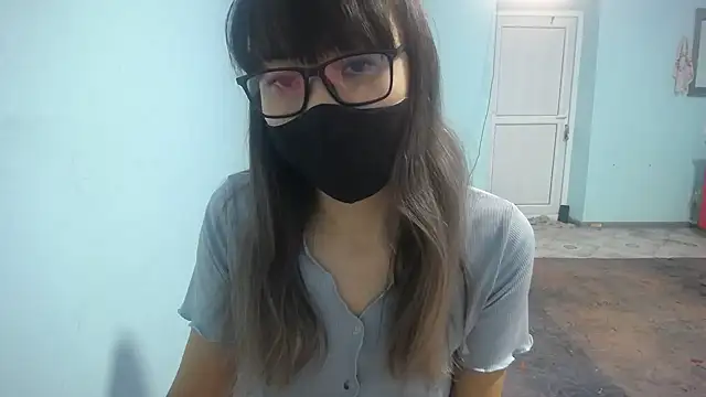 elllaaxx online show from November 12, 2025, 3:29 am