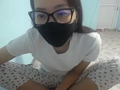 elllaaxx online show from July 12, 2026, 3:41 am
