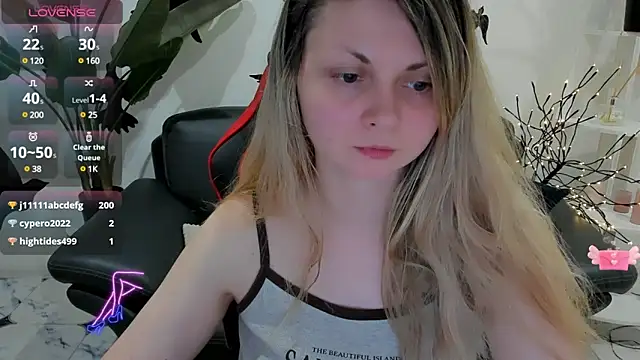 Snapshot of SmilingEmily_ chatting on January 18, 2025, 7:59 am SmilingEmily online show from January 18, 2025, 7:59 am