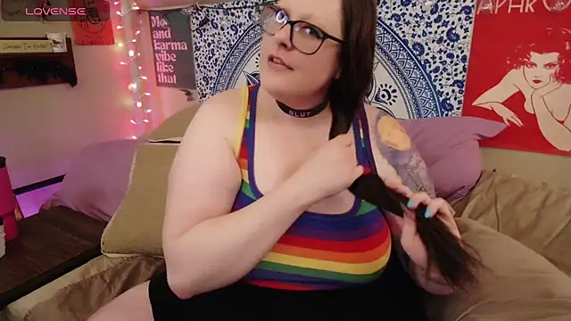 AmyAphrodite online show from April 11, 2026, 5:12 am