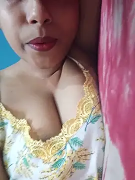 sexyindi couple online show from June 1, 2026, 7:43 am