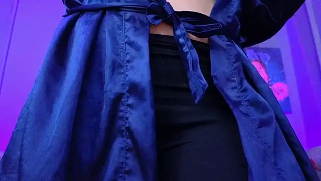 Julieta Russell online show from February 1, 2025, 12:58 pm