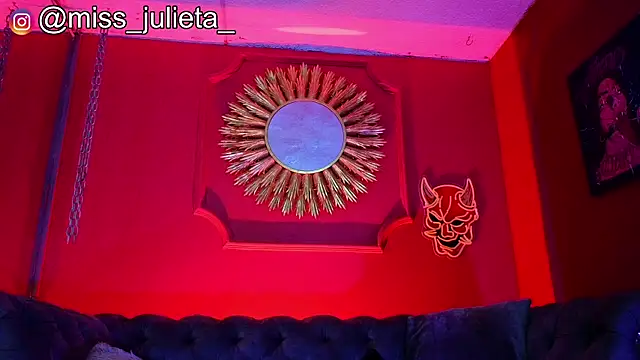 Julieta Russell online show from July 10, 2026, 12:30 pm