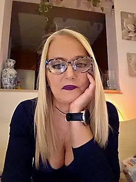 kikkastar online show from January 9, 2026, 9:05 pm