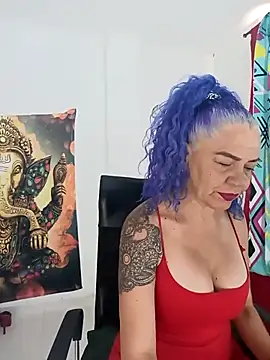 freyadevil333 online show from November 10, 2025, 12:59 pm