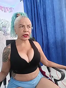 freyadevil333 online show from March 11, 2026, 4:13 pm