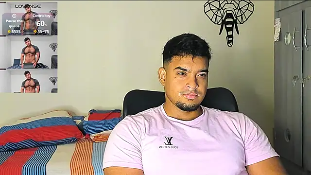 Big furry bear13 online show from December 22, 2024, 11:00 am