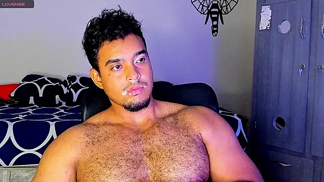 Big furry bear13 online show from January 31, 2025, 9:16 am