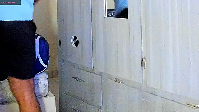 Big furry bear13 online show from February 27, 2025, 5:45 am