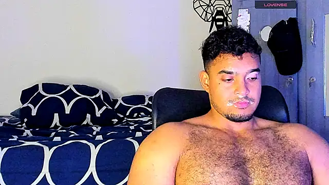 Big furry bear13 online show from March 15, 2025, 6:58 am