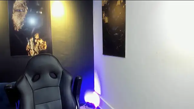 Big furry bear13 online show from December 2, 2025, 6:41 am