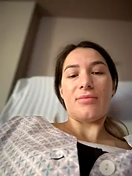 HotXMom online show from October 23, 2025, 5:40 am