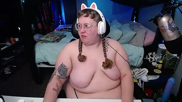 FatVeronica online show from February 20, 2025, 10:27 am