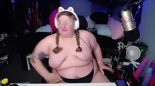 FatVeronica online show from March 16, 2025, 11:49 am