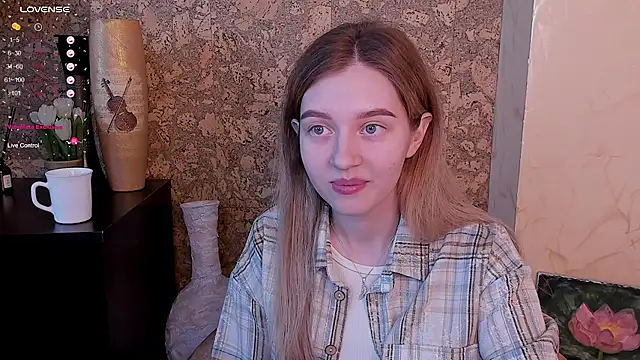 Ksuhesa online show from March 22, 2025, 10:28 am