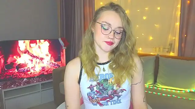 Aurora Golden1 online show from January 6, 2025, 7:35 pm