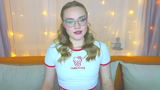 Aurora Golden1 online show from March 13, 2025, 4:34 pm