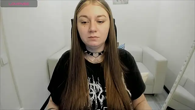 AlisaBacker online show from December 11, 2024, 11:19 am