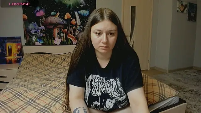 AlisaBacker online show from September 18, 2025, 5:37 pm