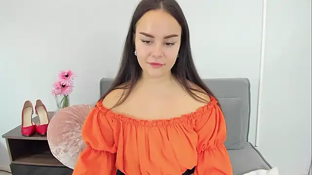 KendalNew online show from October 30, 2025, 5:02 pm